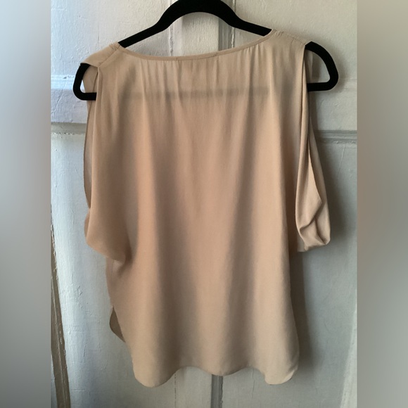 Amanda Uprichard Elegant Beige Blouse - Picture 4 of 5